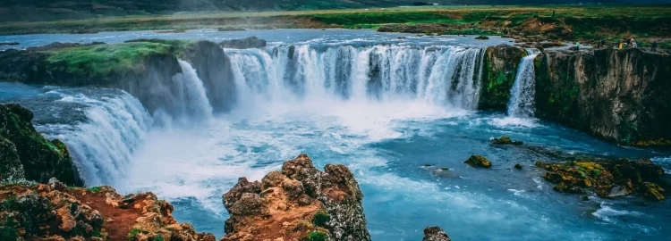 Iceland Road Trip - Waterfall